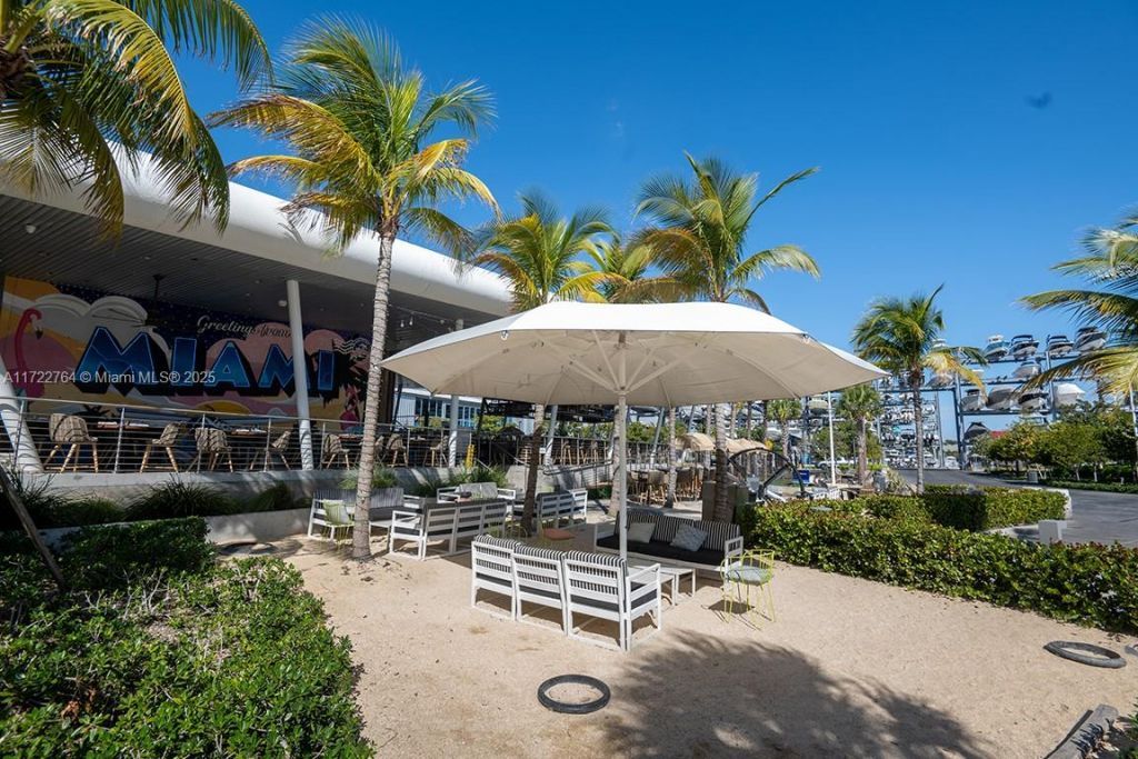 2655 S Bayshore Dr, Unit 1212, Coconut Grove, FL 33133 Photo