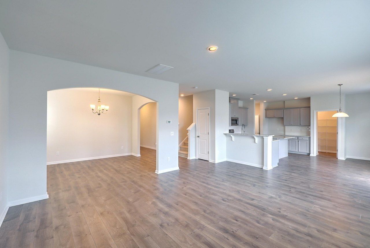 238 Wathen Drive Photo 13