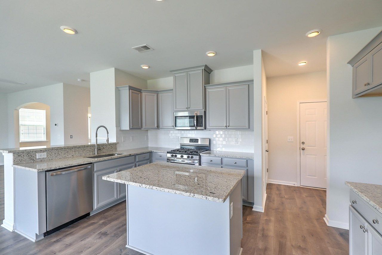 238 Wathen Drive Photo 16