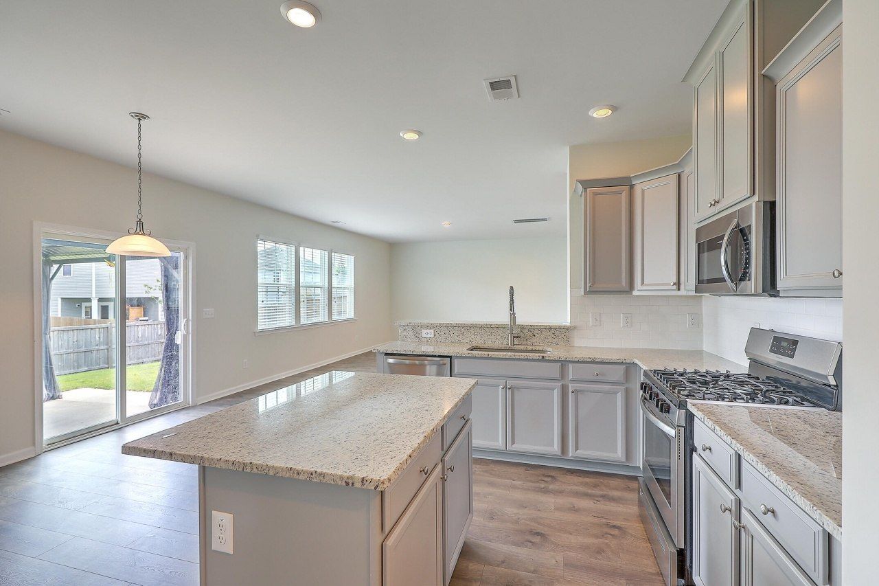 238 Wathen Drive Photo 18