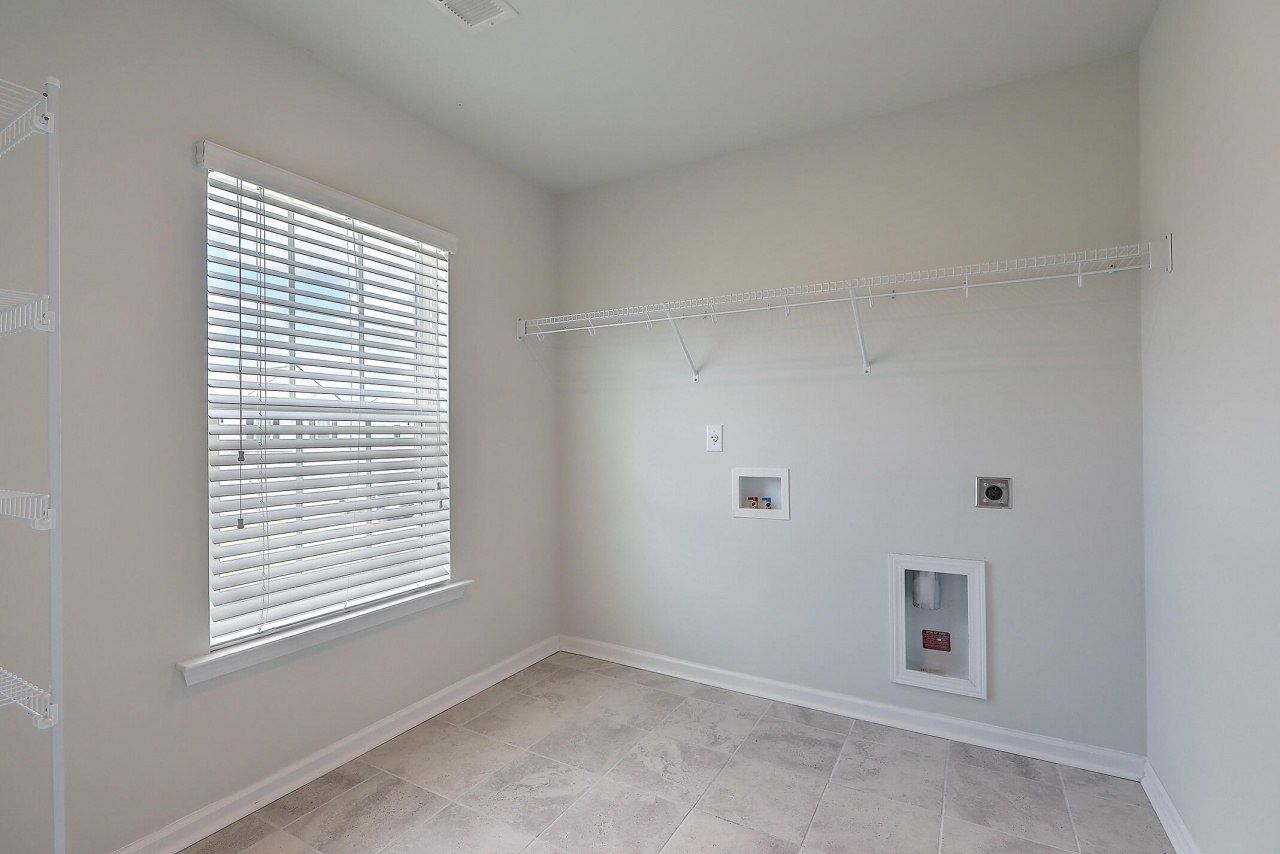 238 Wathen Drive Photo 22