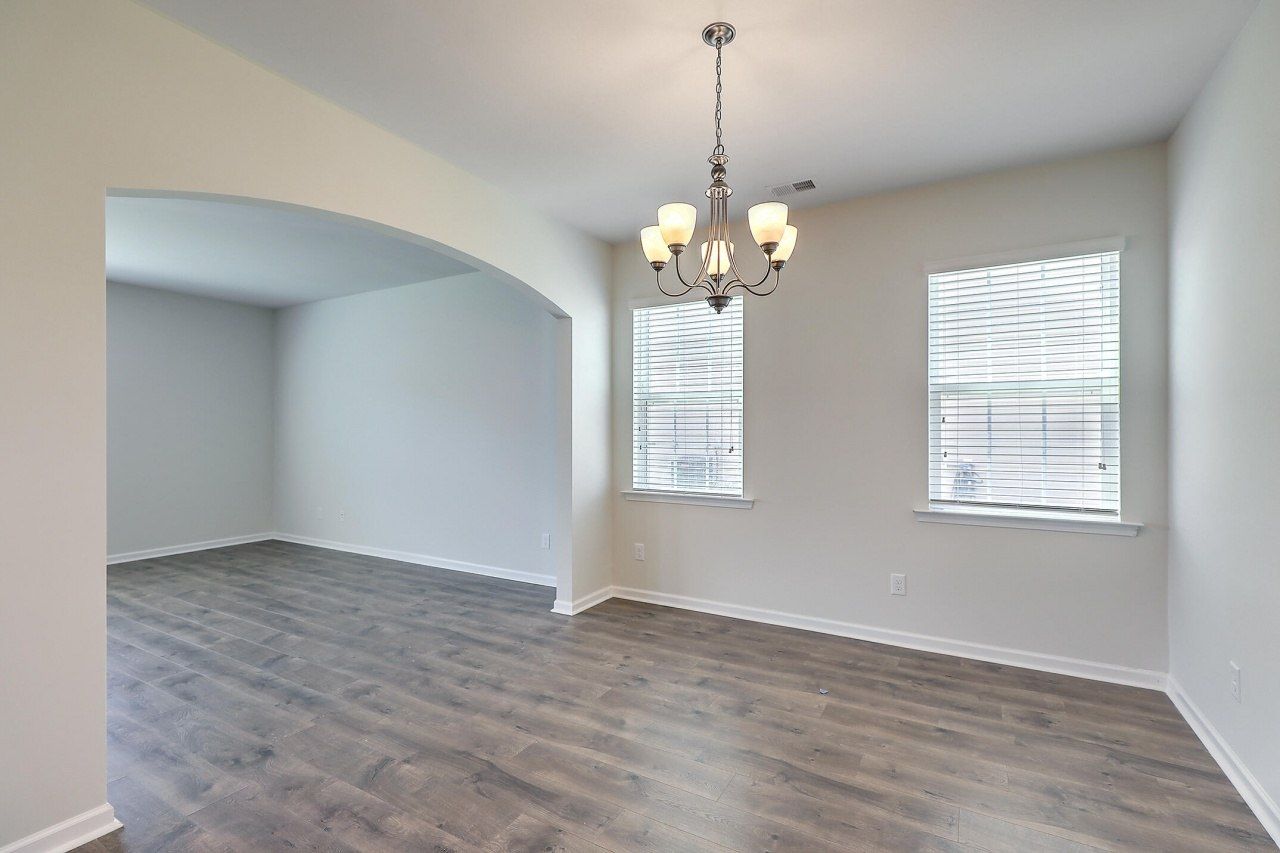238 Wathen Drive Photo 8