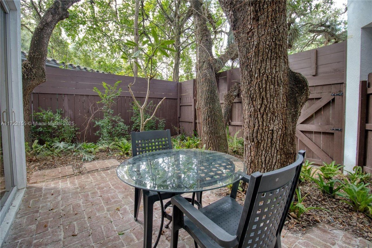 2200 Lincoln Ave, Miami, FL 33133 Photo