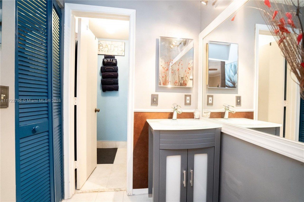 3078 S Oakland Forest Dr, Unit 604, Oakland Park, FL 33309 Photo