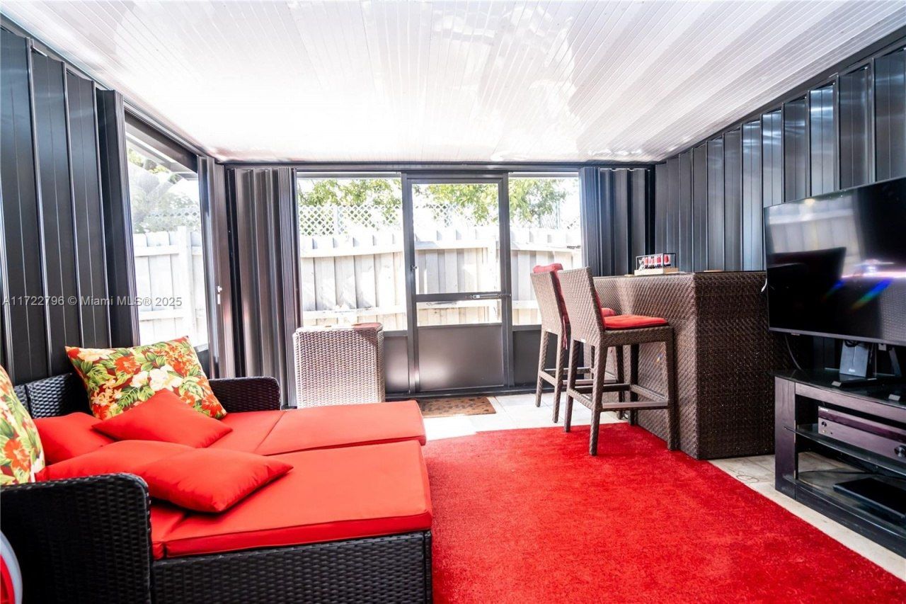 3078 S Oakland Forest Dr, Unit 604, Oakland Park, FL 33309 Photo