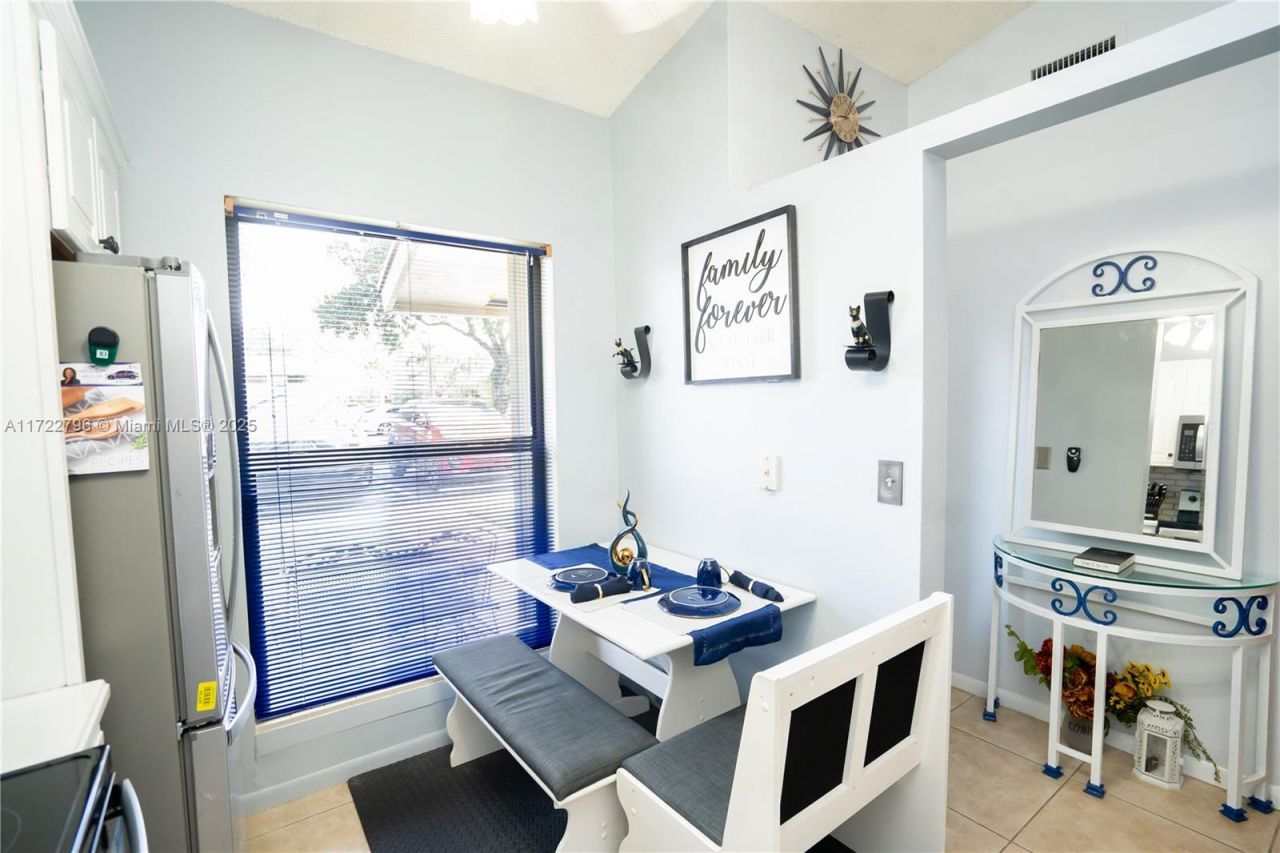 3078 S Oakland Forest Dr, Unit 604, Oakland Park, FL 33309 Photo