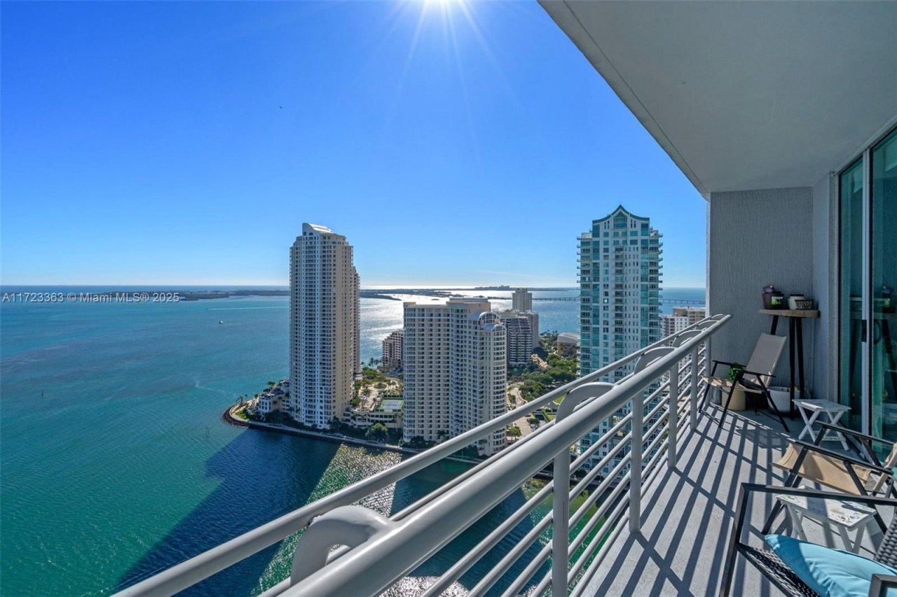 325 S Biscayne Blvd, Unit 3726, Miami, FL 33131 Photo