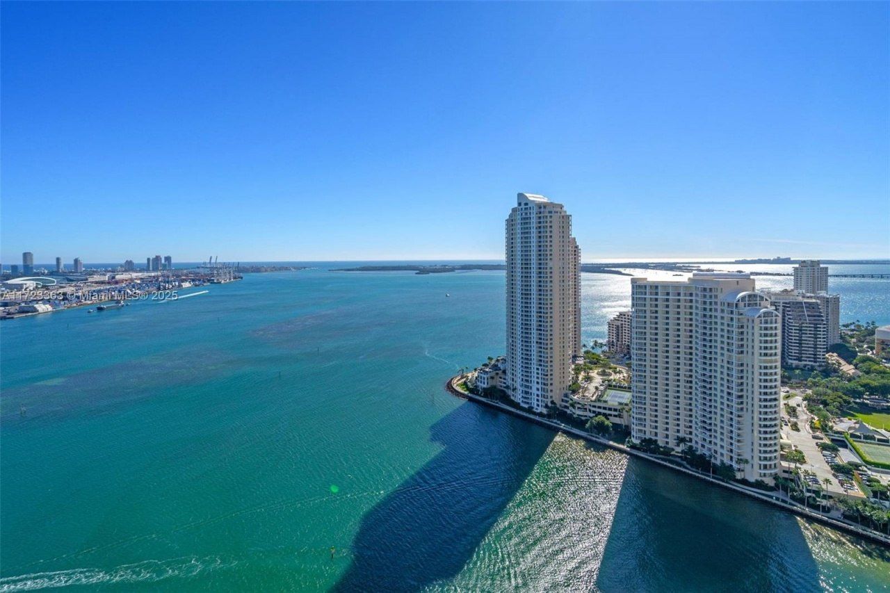 325 S Biscayne Blvd, Unit 3726, Miami, FL 33131 Photo