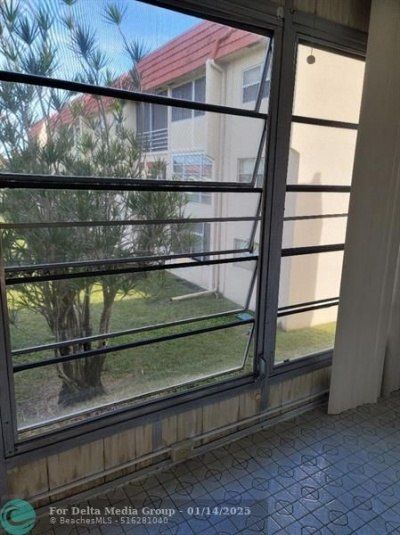 2951 E Sunrise Lakes Drive, Unit 211, Sunrise, FL 33322 Photo