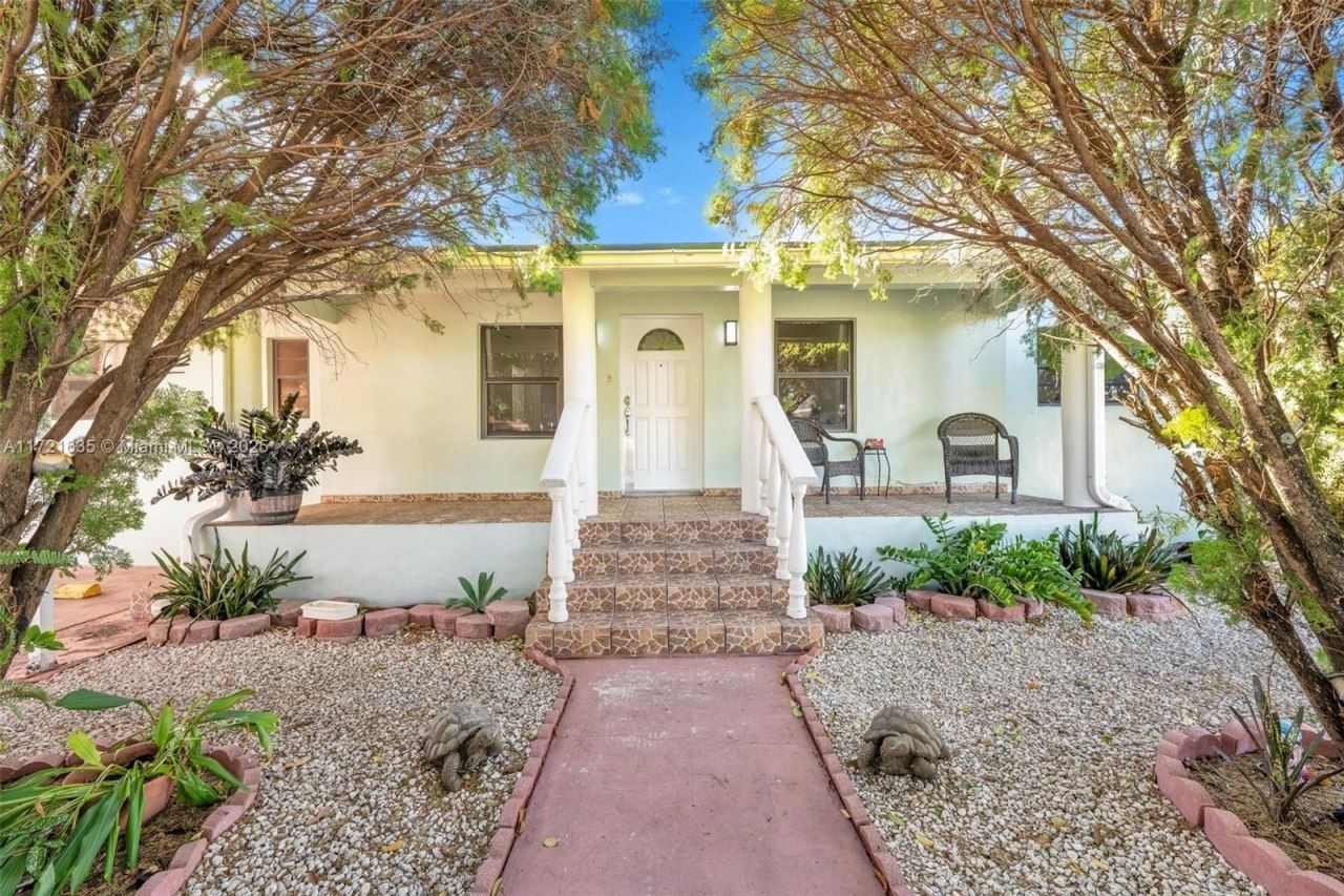 462 E 39th St, Hialeah, FL 33013 Photo