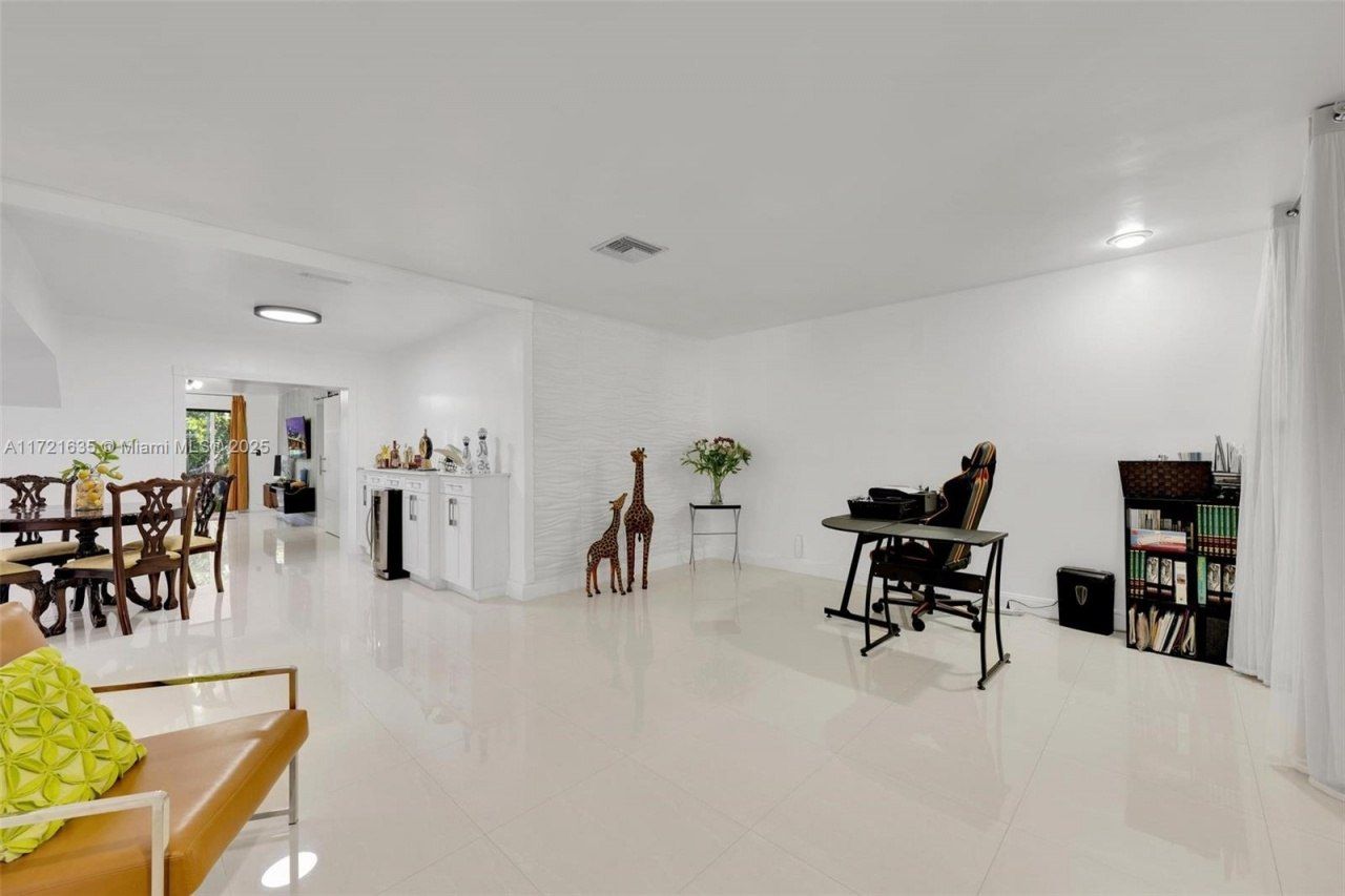 462 E 39th St, Hialeah, FL 33013 Photo