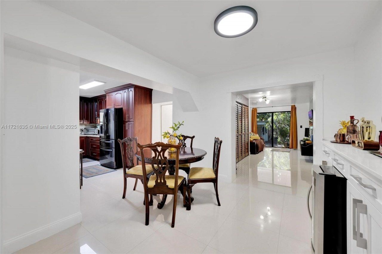 462 E 39th St, Hialeah, FL 33013 Photo