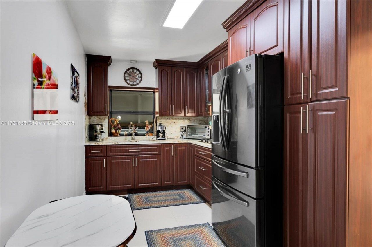 462 E 39th St, Hialeah, FL 33013 Photo