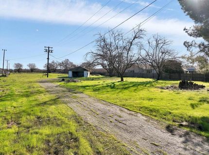 3093 Feather River Blvd, Olivehurst, CA 95961 Photo