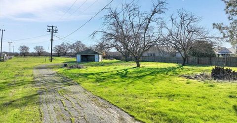 3093 Feather River Blvd, Olivehurst, CA 95961 Photo