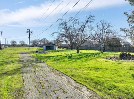 3093 Feather River Blvd, Olivehurst, CA 95961 Photo