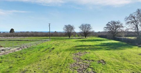 3093 Feather River Blvd, Olivehurst, CA 95961 Photo