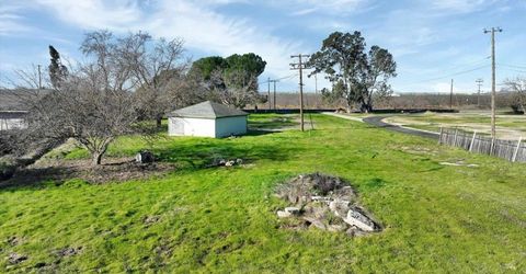 3093 Feather River Blvd, Olivehurst, CA 95961 Photo