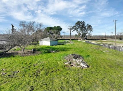 3093 Feather River Blvd, Olivehurst, CA 95961 Photo