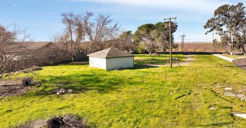 3093 Feather River Blvd, Olivehurst, CA 95961 Photo