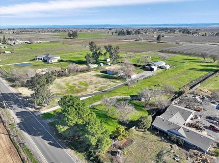 3093 Feather River Blvd, Olivehurst, CA 95961 Photo