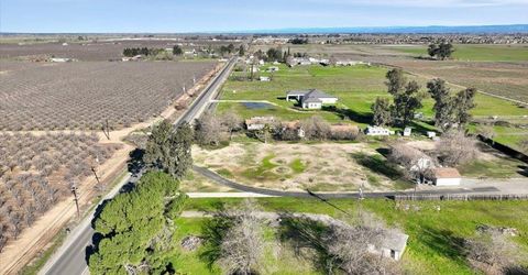 3093 Feather River Blvd, Olivehurst, CA 95961 Photo