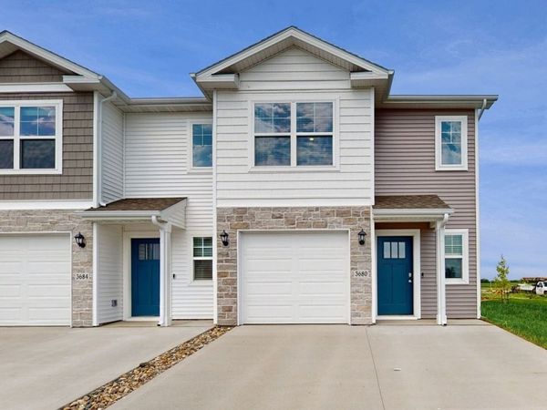 5701 155th Place, Urbandale, IA 50111