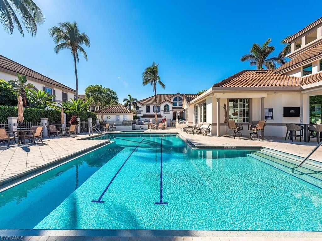 269 Colonade Cir, Unit 2802, Naples, FL 34103 Photo