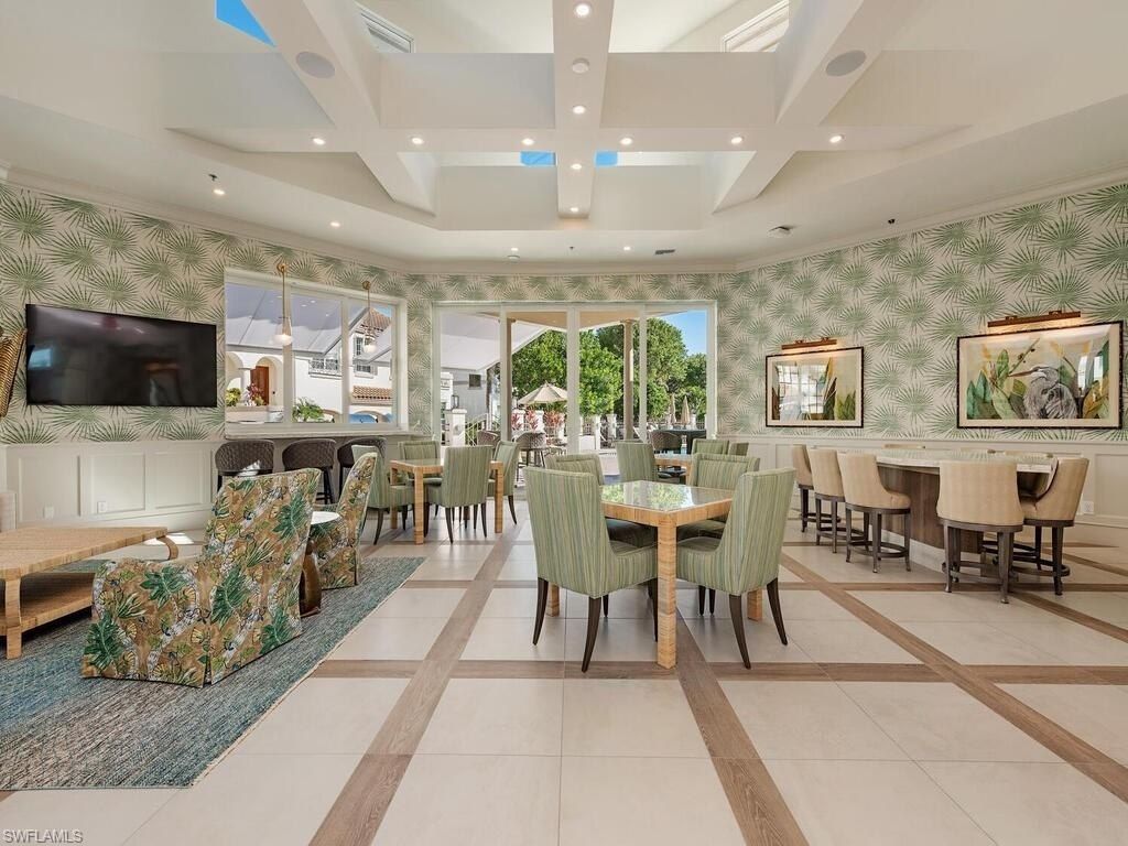 269 Colonade Cir, Unit 2802, Naples, FL 34103 Photo