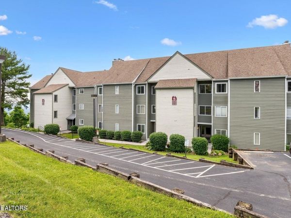 1260 Ski View Drive, Gatlinburg, TN 37738