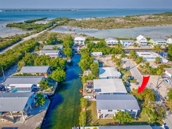 29048 Iris Drive, Big Pine, FL 33043