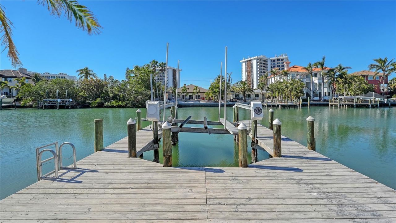 515 S Washington Drive, Sarasota, FL 34236 Photo