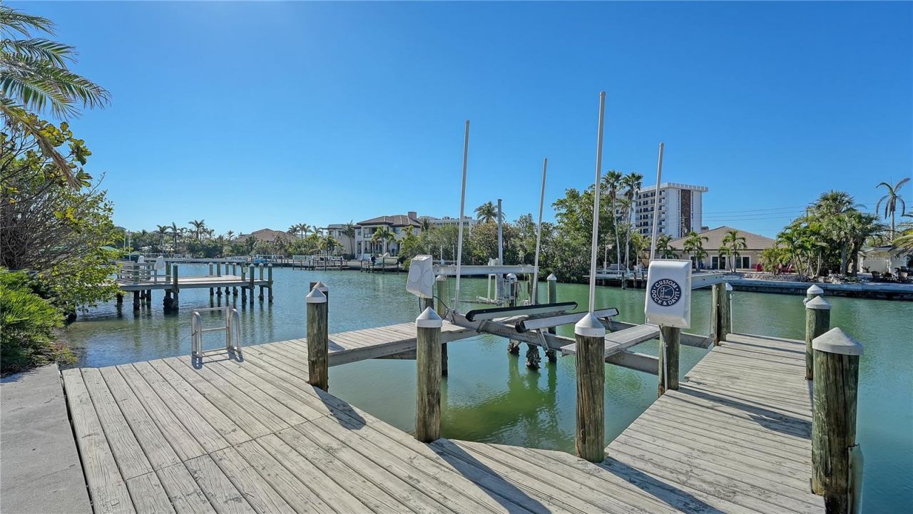 515 S Washington Drive, Sarasota, FL 34236 Photo