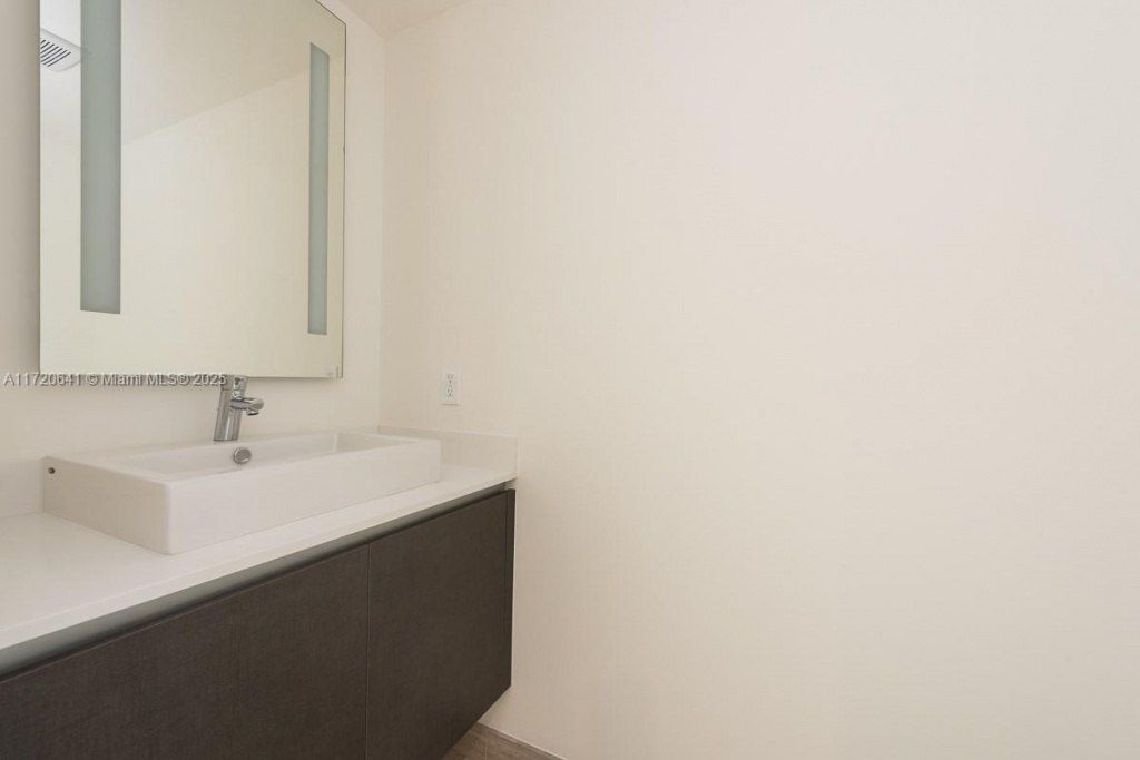 1451 Brickell Ave, Unit 2103, Miami, FL 33131 Photo