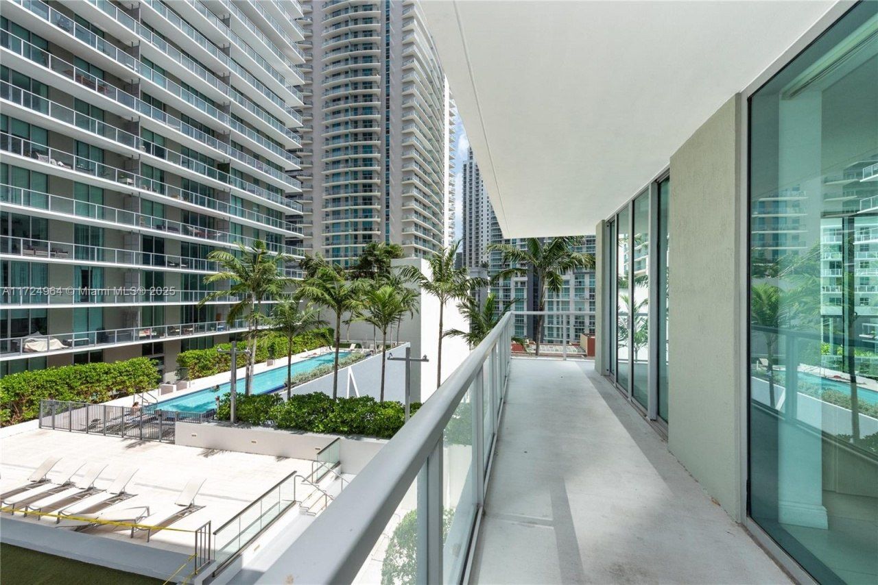 79 SW 12th St, Unit 1107-S, Miami, FL 33130 Photo