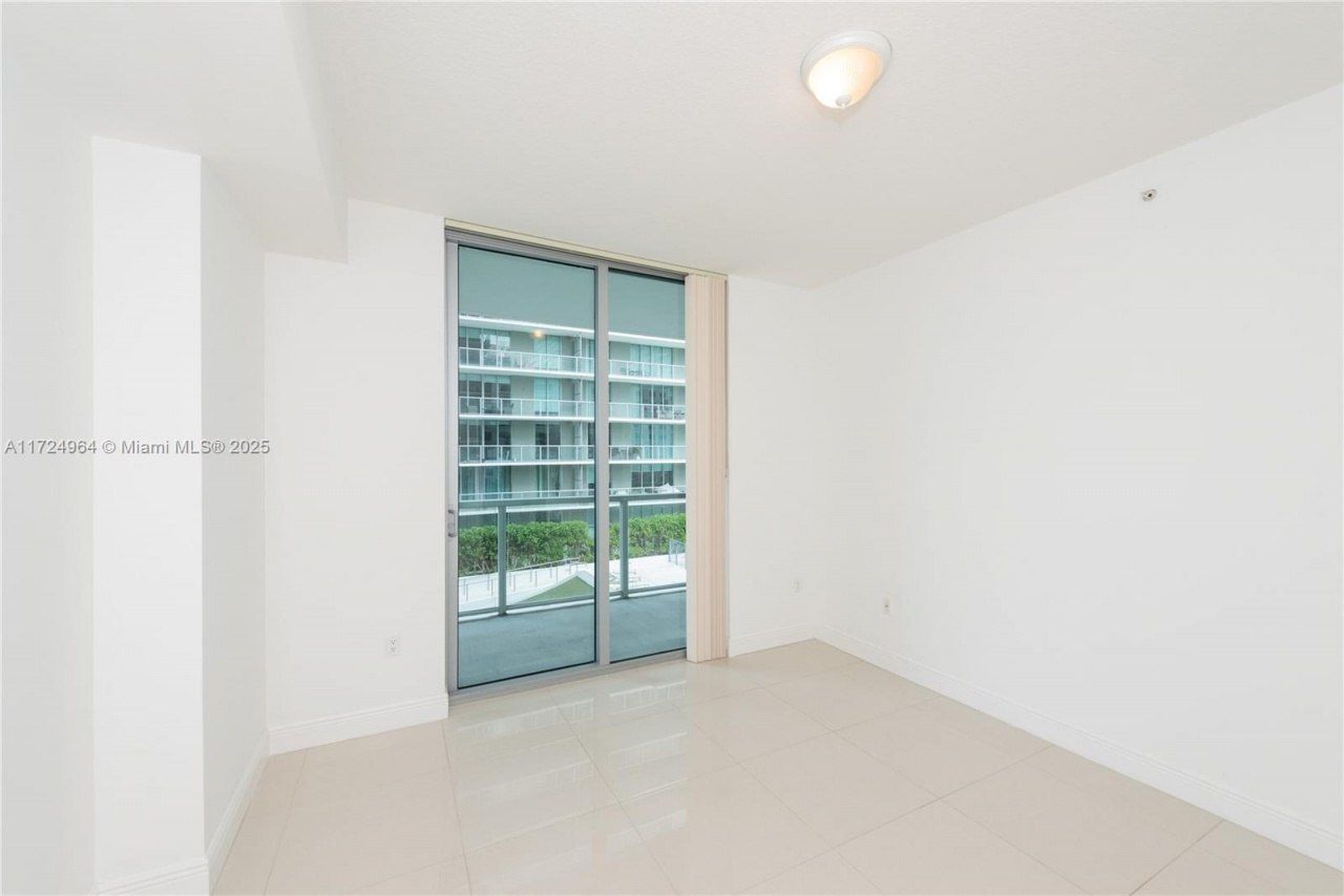 79 SW 12th St, Unit 1107-S, Miami, FL 33130 Photo