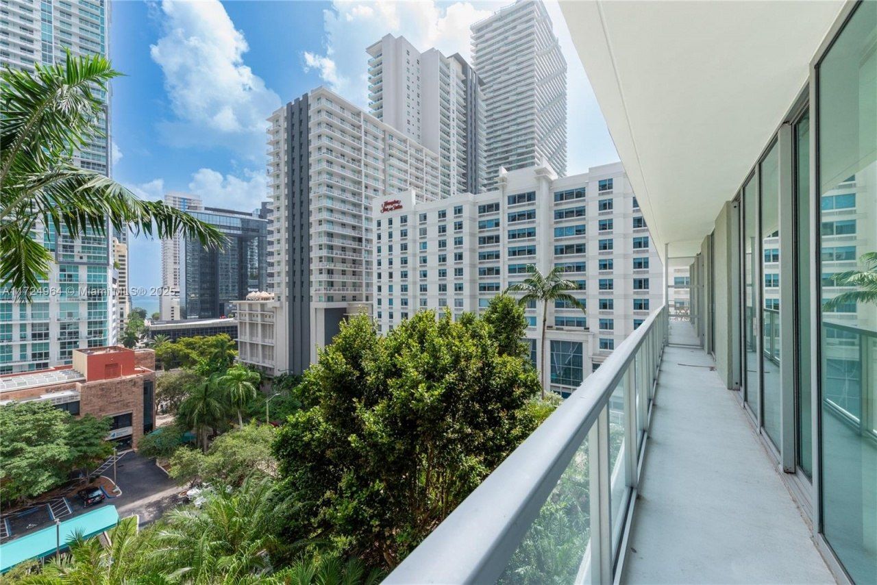 79 SW 12th St, Unit 1107-S, Miami, FL 33130 Photo