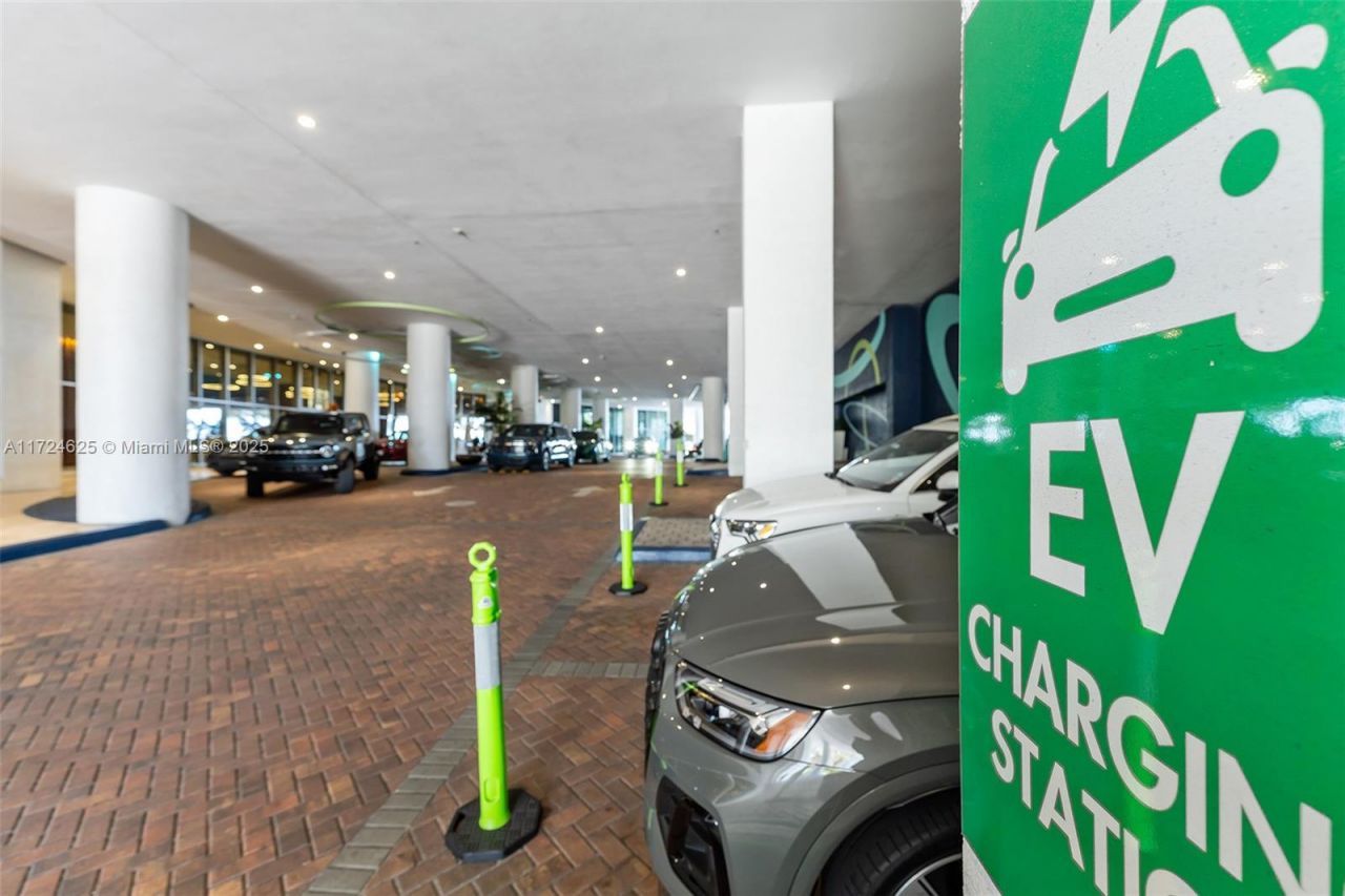 4111 S Ocean Dr, Unit 3511, Hollywood, FL 33019 Photo