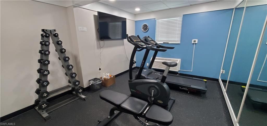 2121 Collier Ave, Unit 401, Fort Myers, FL 33901 Photo