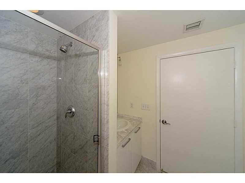 253 NE 2nd Street, Unit 2710, Miami, FL 33132 Photo