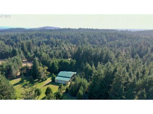 42836 HENSLEY HILL RD, Port Orford, OR 97465