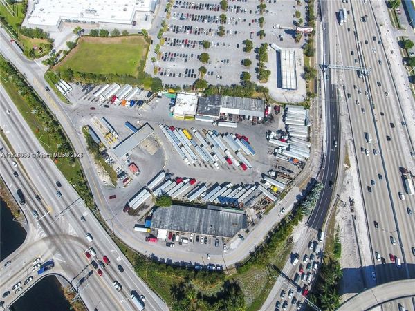 9101 W Okeechobee Rd, Unit 204, Hialeah Gardens, FL 33016