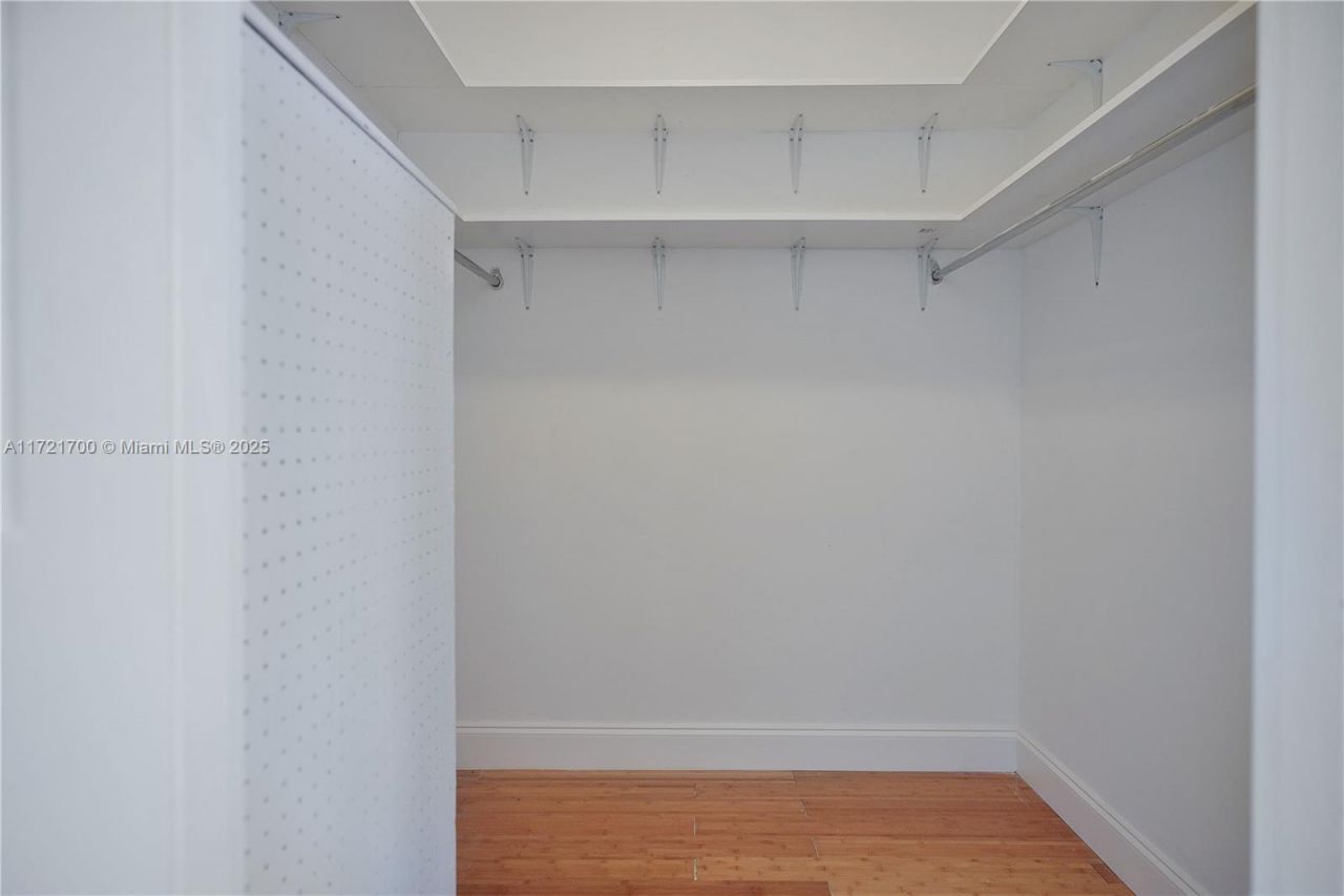 9381 E Bay Harbor Dr, Unit 301N, Bay Harbor Islands, FL 33154 Photo