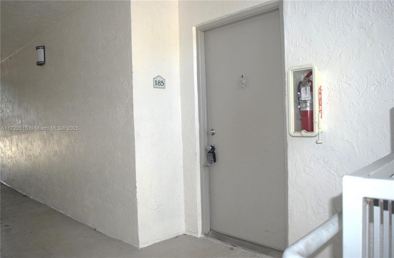 5628 Rock Island Rd, Unit 185, Tamarac, FL 33319 Photo