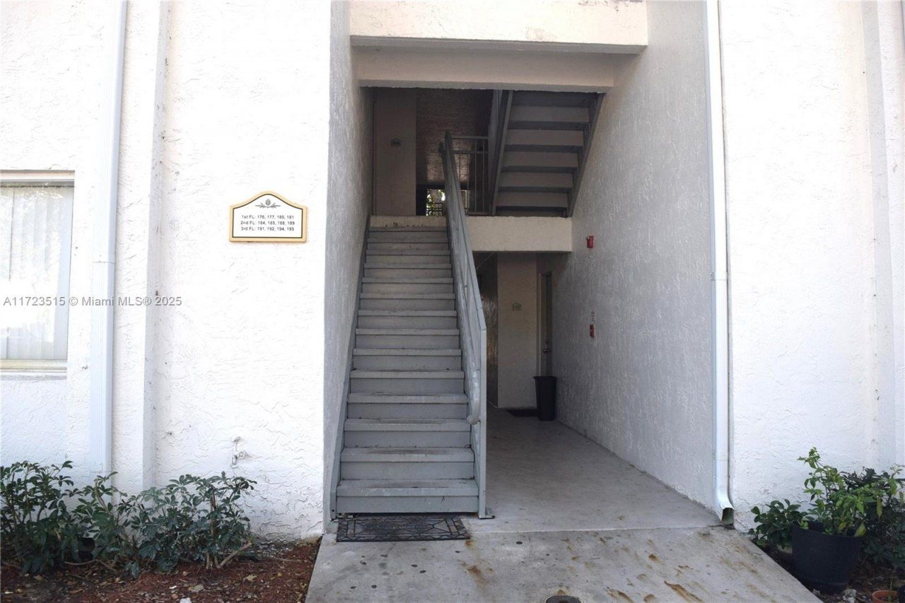 5628 Rock Island Rd, Unit 185, Tamarac, FL 33319 Photo