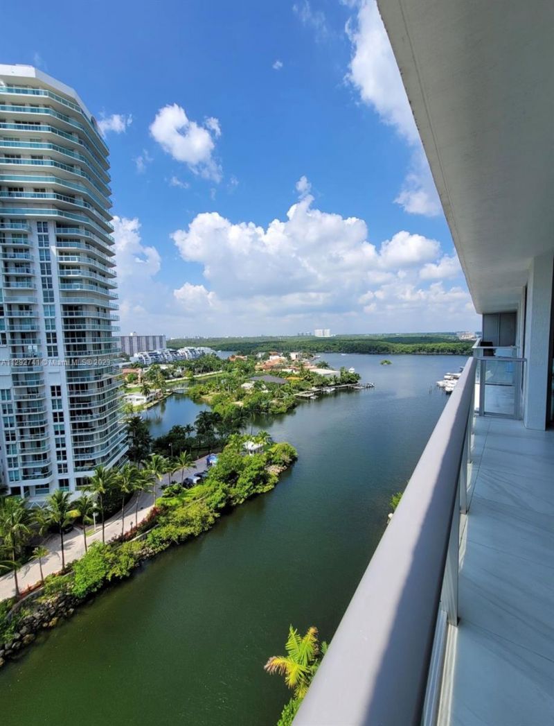 300 Sunny Isles Blvd, Unit 4-1202, Sunny Isles Beach, FL 33160 Photo