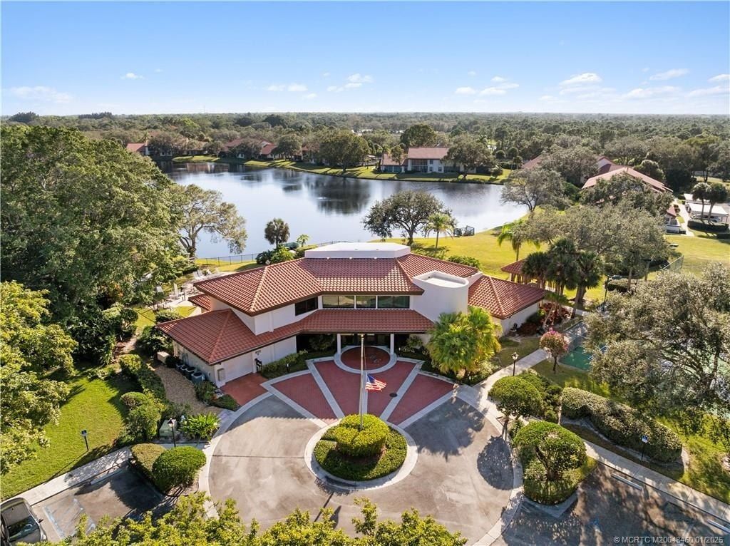 6130 SE Martinique Drive, Unit 201, Stuart, FL 34997 Photo