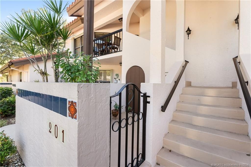 6130 SE Martinique Drive, Unit 201, Stuart, FL 34997 Photo
