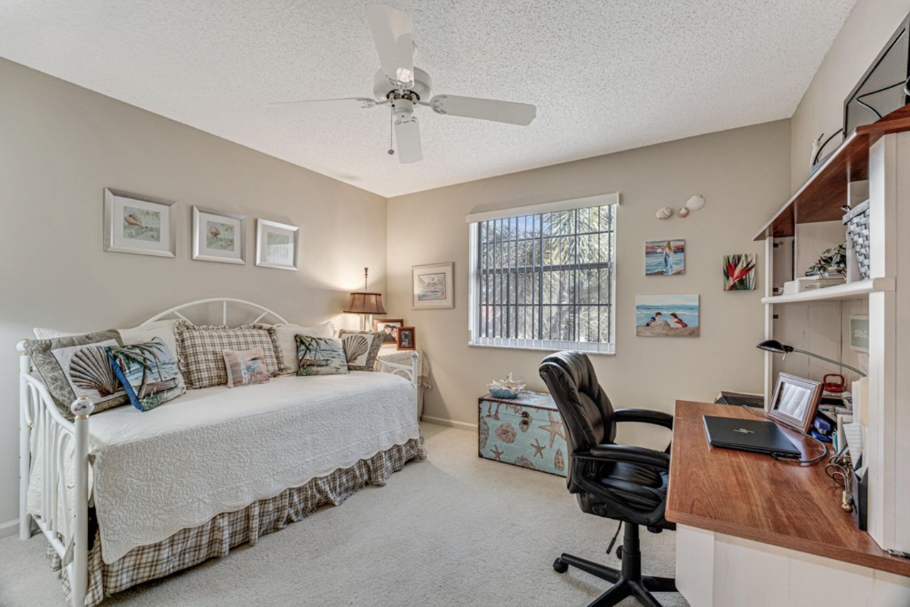 9817 Seacrest Circle, Unit 201, Boynton Beach, FL 33437 Photo