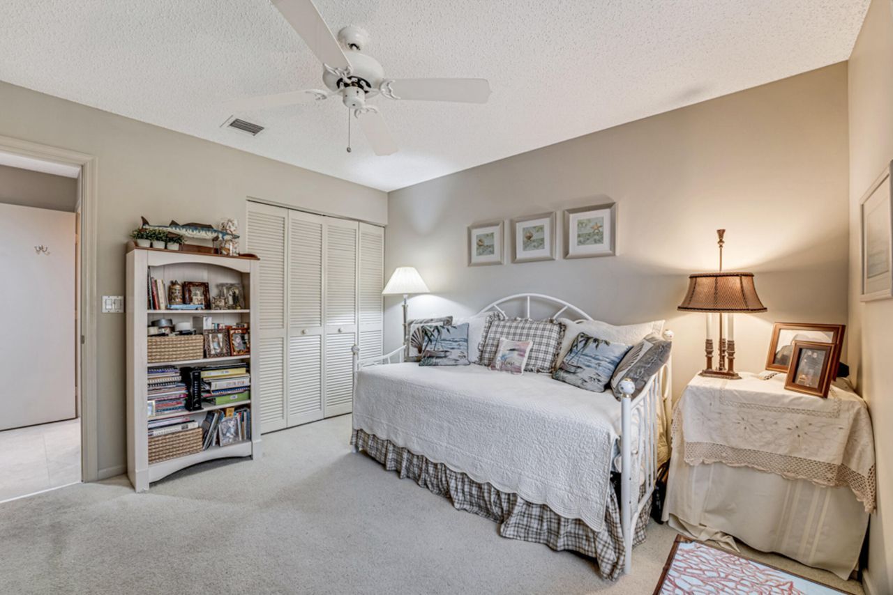 9817 Seacrest Circle, Unit 201, Boynton Beach, FL 33437 Photo